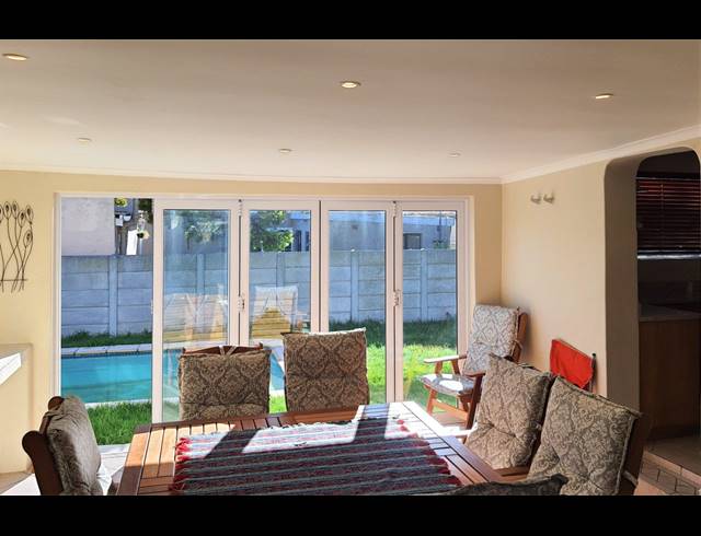 5 BEDROOM HOUSE FOR SALE IN LOCHNERHOF